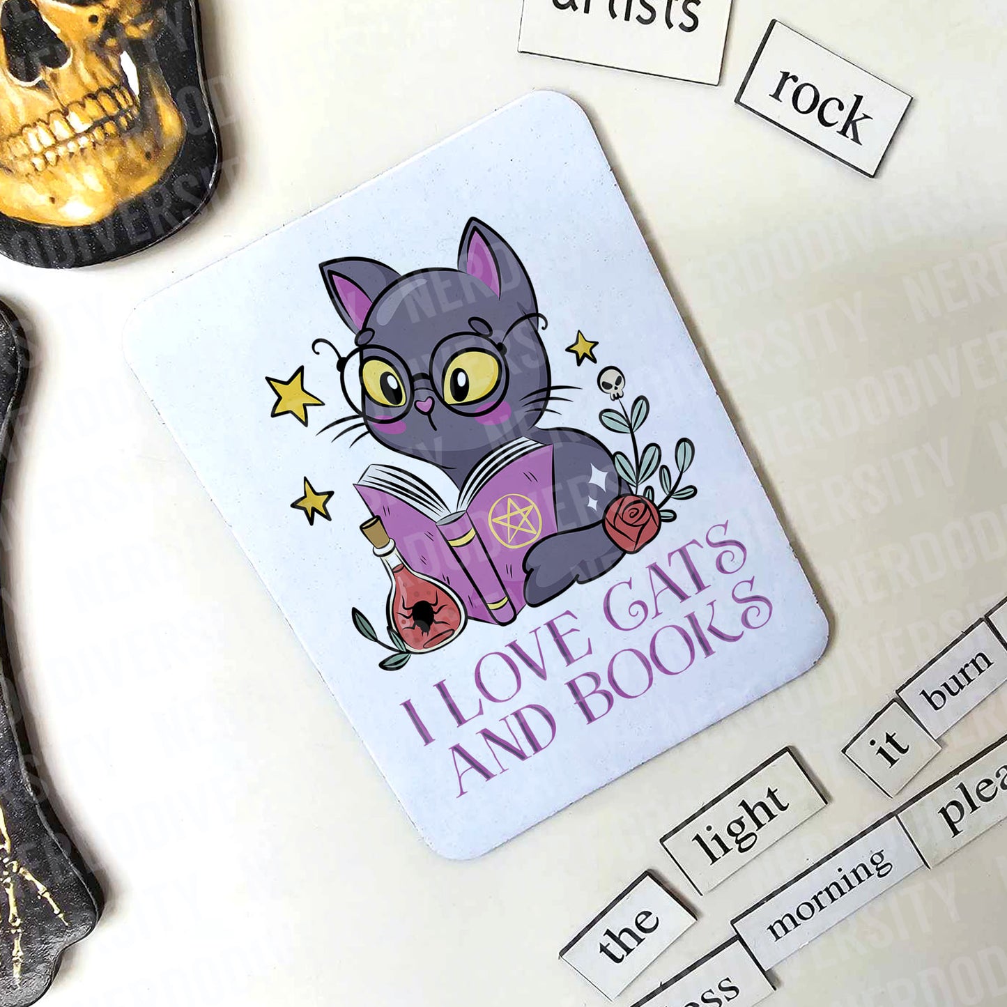 "I Love Cats & Books" Magnet